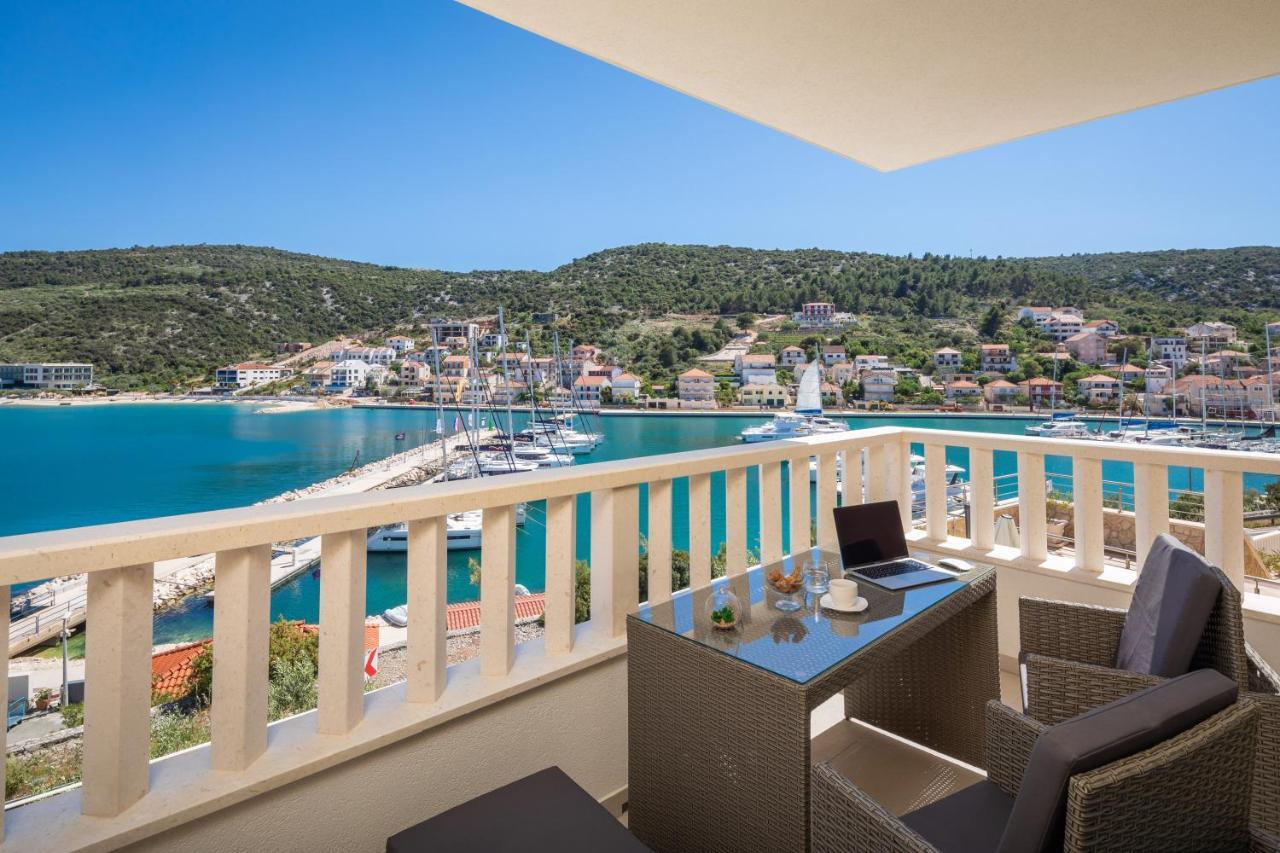 מרינה Apartments Villa Maracella מראה חיצוני תמונה