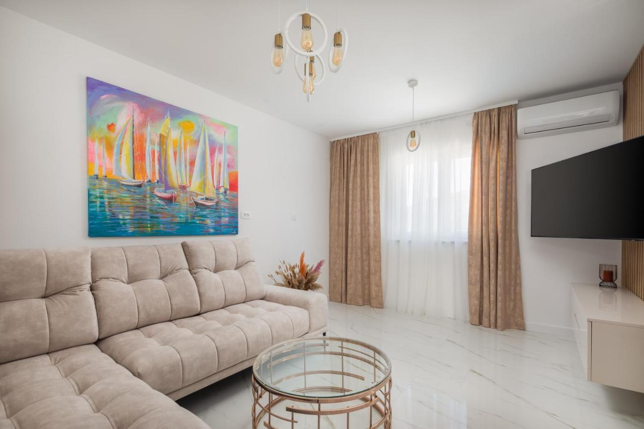 מרינה Apartments Villa Maracella מראה חיצוני תמונה