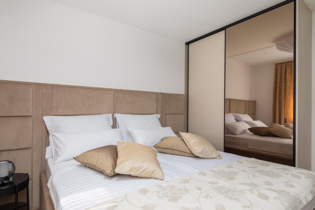 מרינה Apartments Villa Maracella מראה חיצוני תמונה