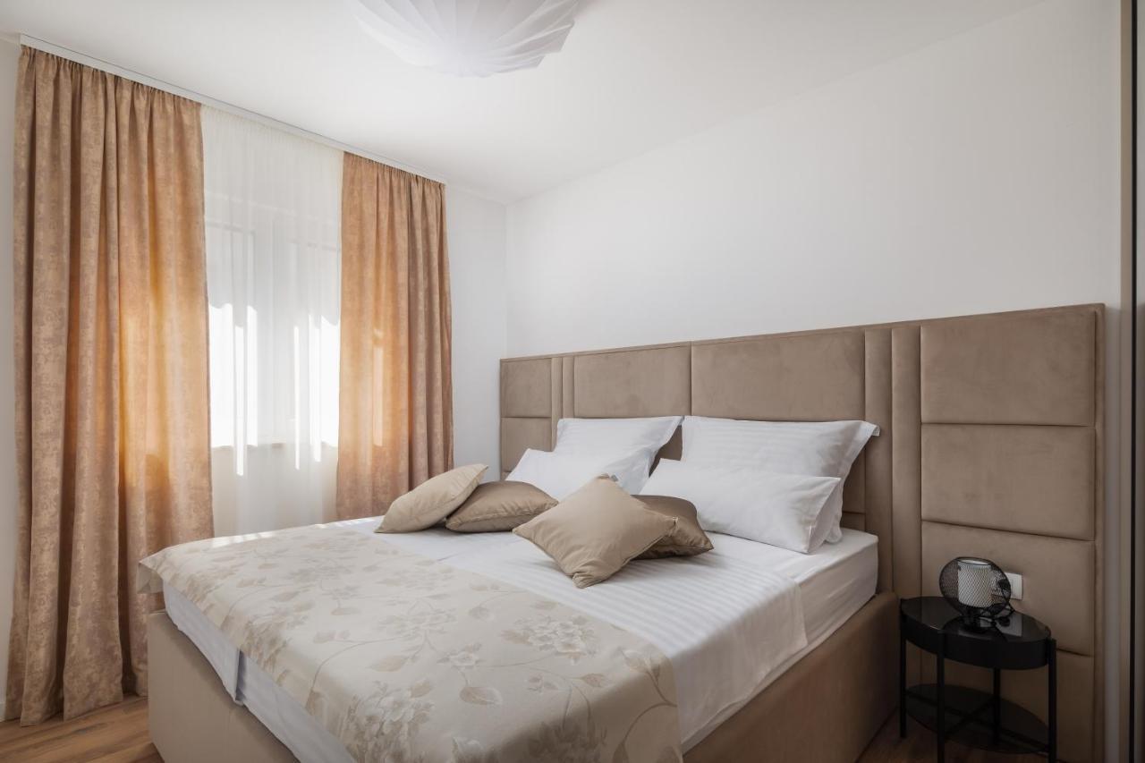 מרינה Apartments Villa Maracella מראה חיצוני תמונה