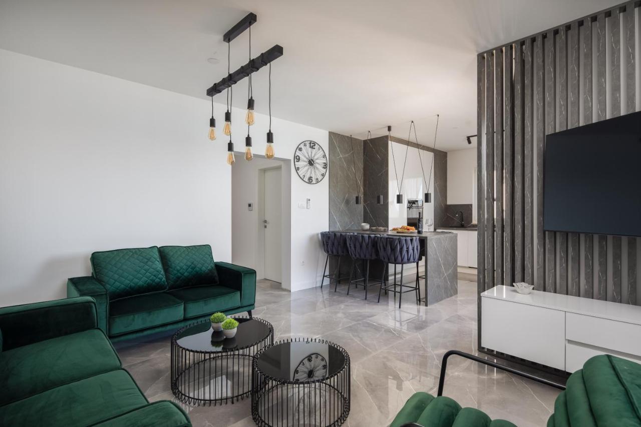 מרינה Apartments Villa Maracella מראה חיצוני תמונה