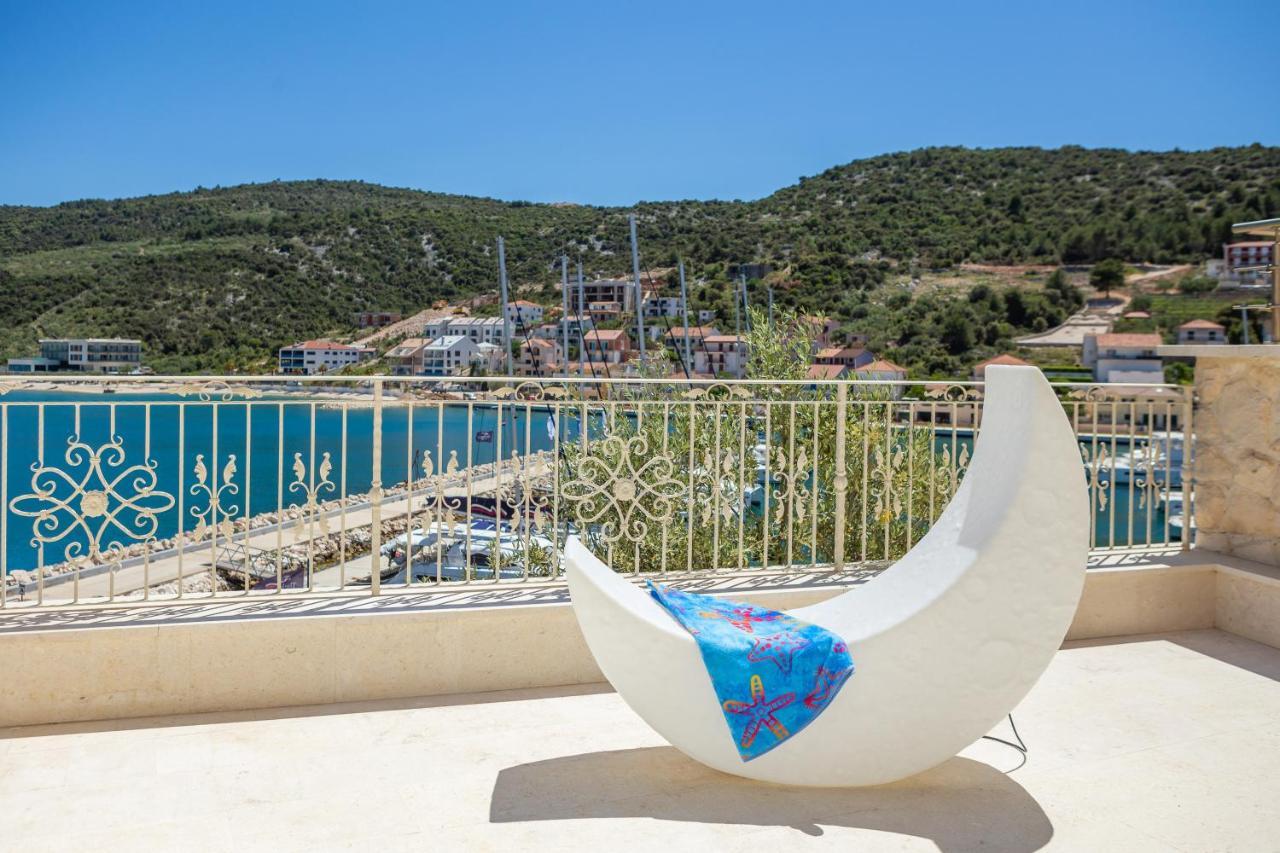 מרינה Apartments Villa Maracella מראה חיצוני תמונה