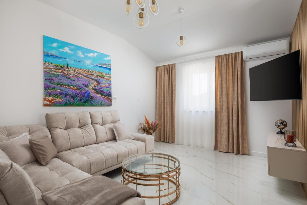 מרינה Apartments Villa Maracella מראה חיצוני תמונה